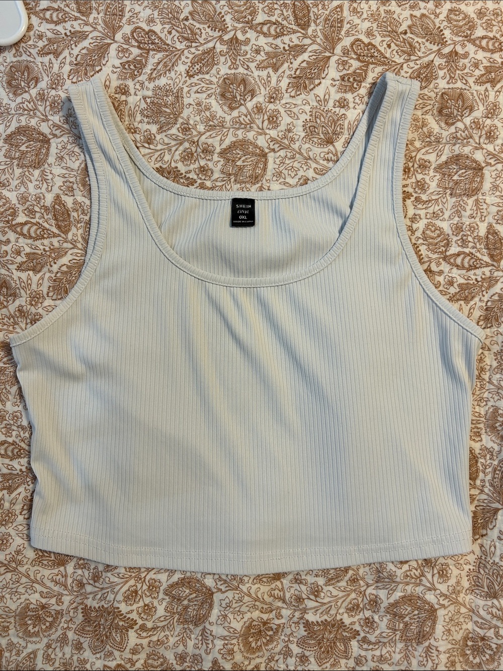 Shein White Ribbed Cropped Tank Top